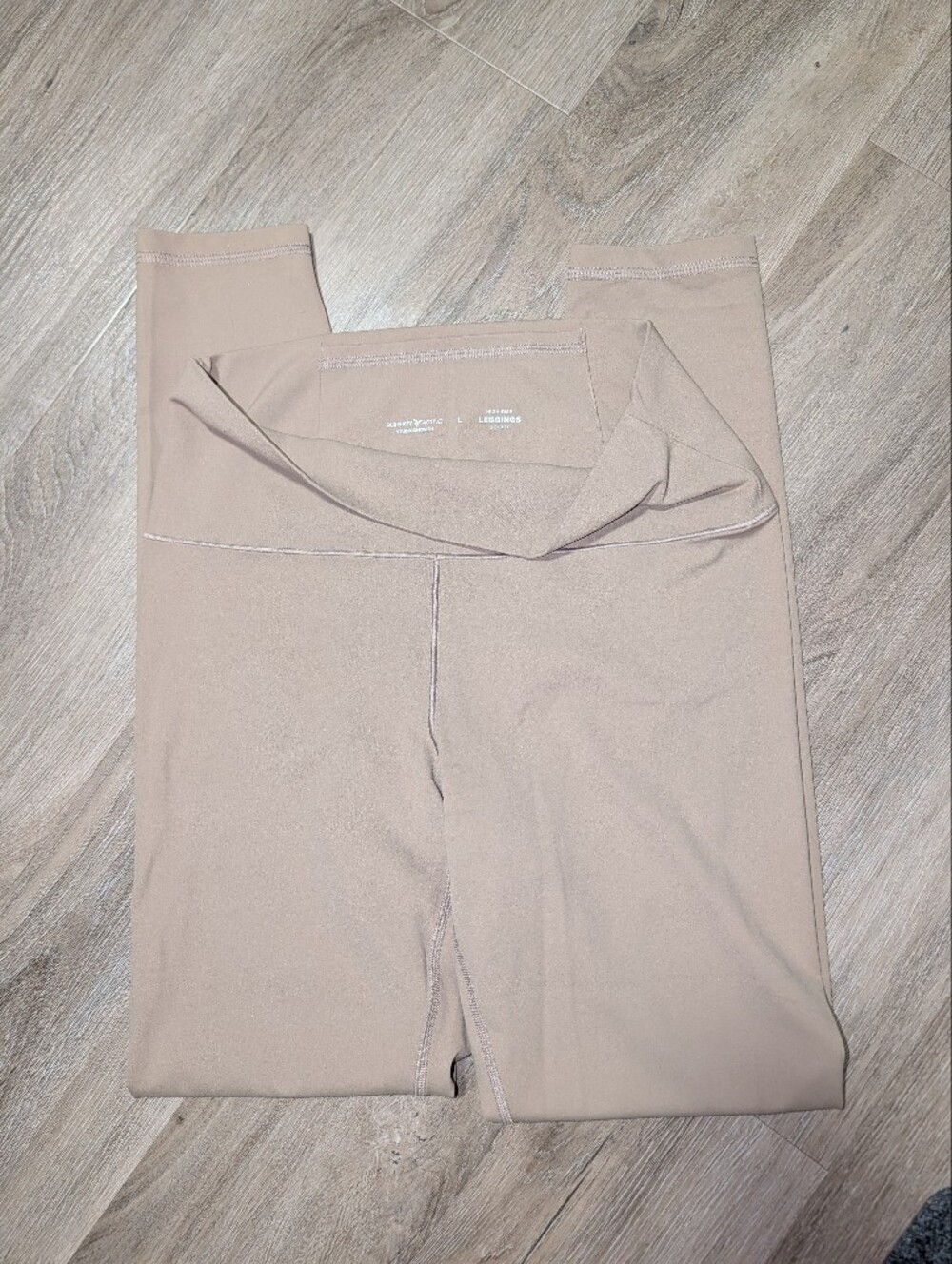Old Navy High-Rise Leggings in Tan - Large